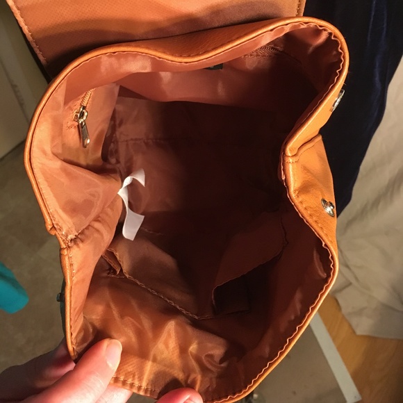 NWT WILD FABLE BACKPACK PURSE W/FRINGE Cognac/Gold - Picture 5 of 8